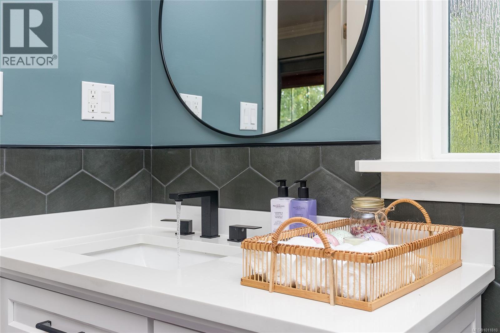 5410 Matson Rd, Ladysmith