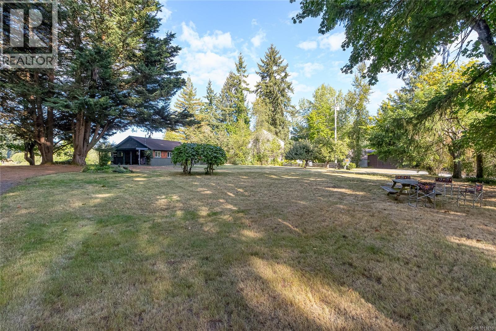 5410 Matson Rd, Ladysmith