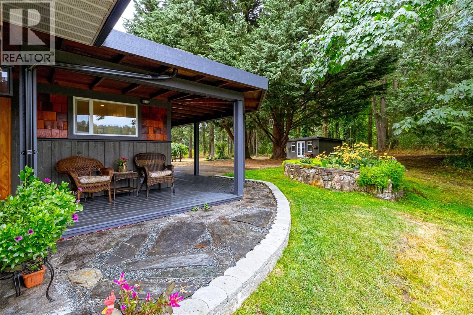 5410 Matson Rd, Ladysmith