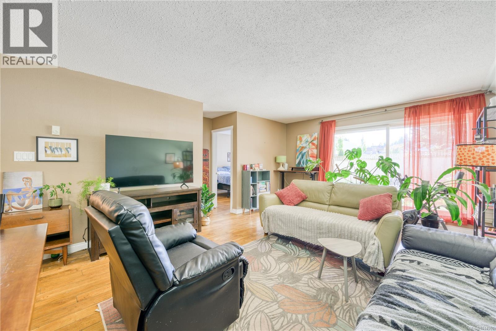 44 9130 Granville St, Port Hardy