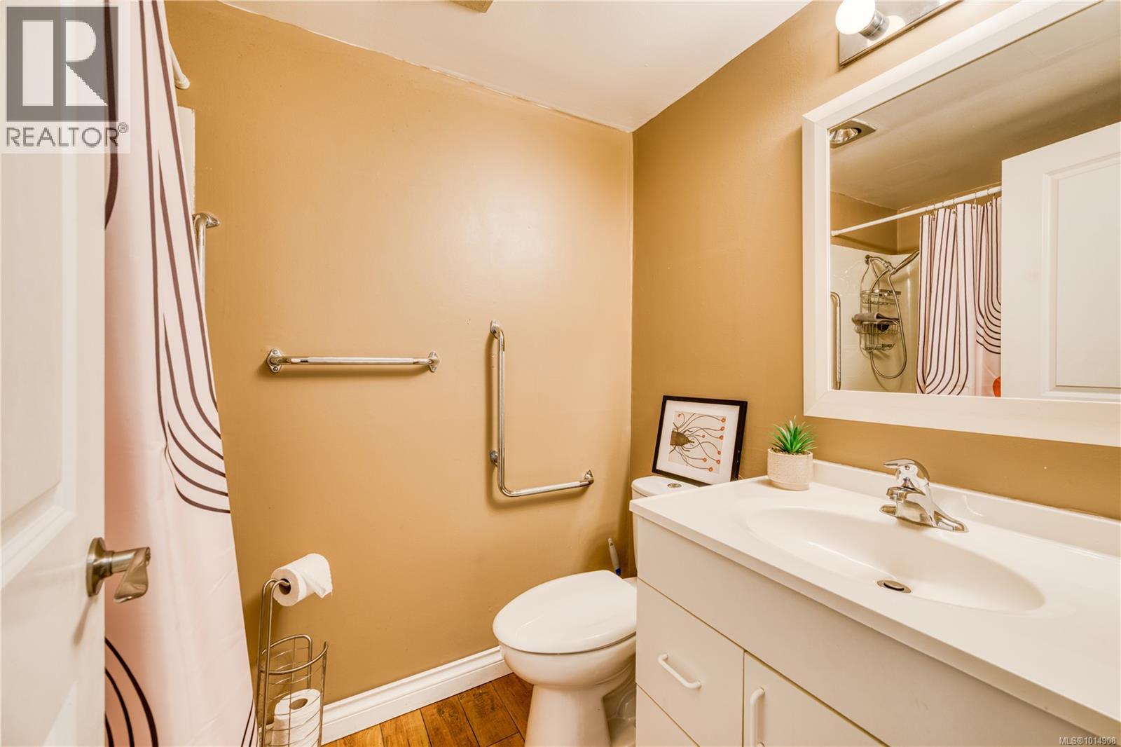 44 9130 Granville St, Port Hardy