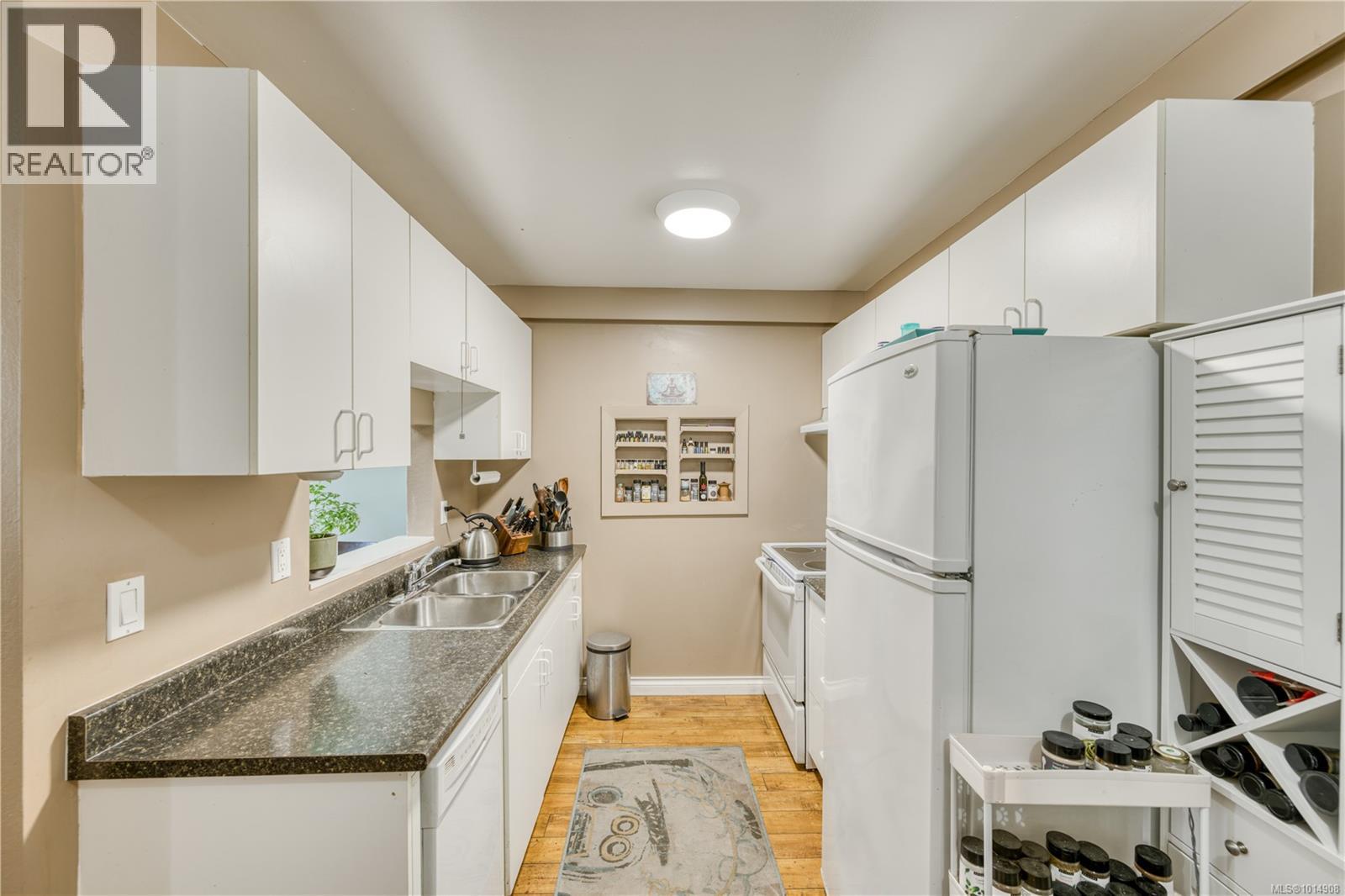 44 9130 Granville St, Port Hardy