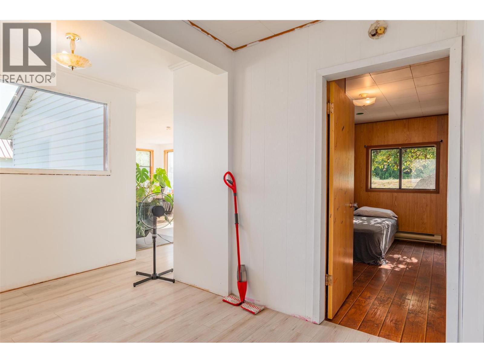 320 RIVER Lane, Kaslo