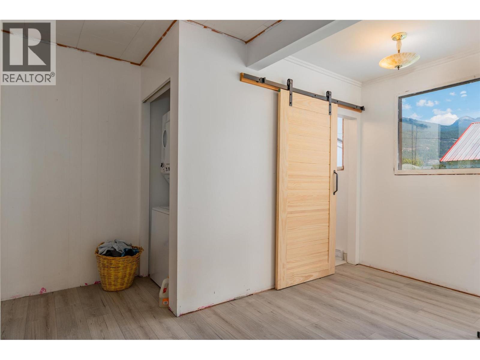 320 RIVER Lane, Kaslo