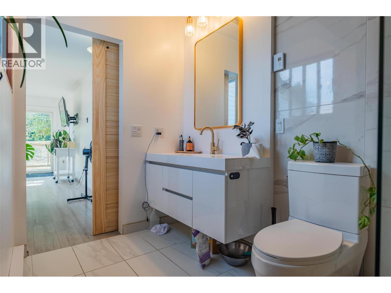 320 RIVER Lane, Kaslo