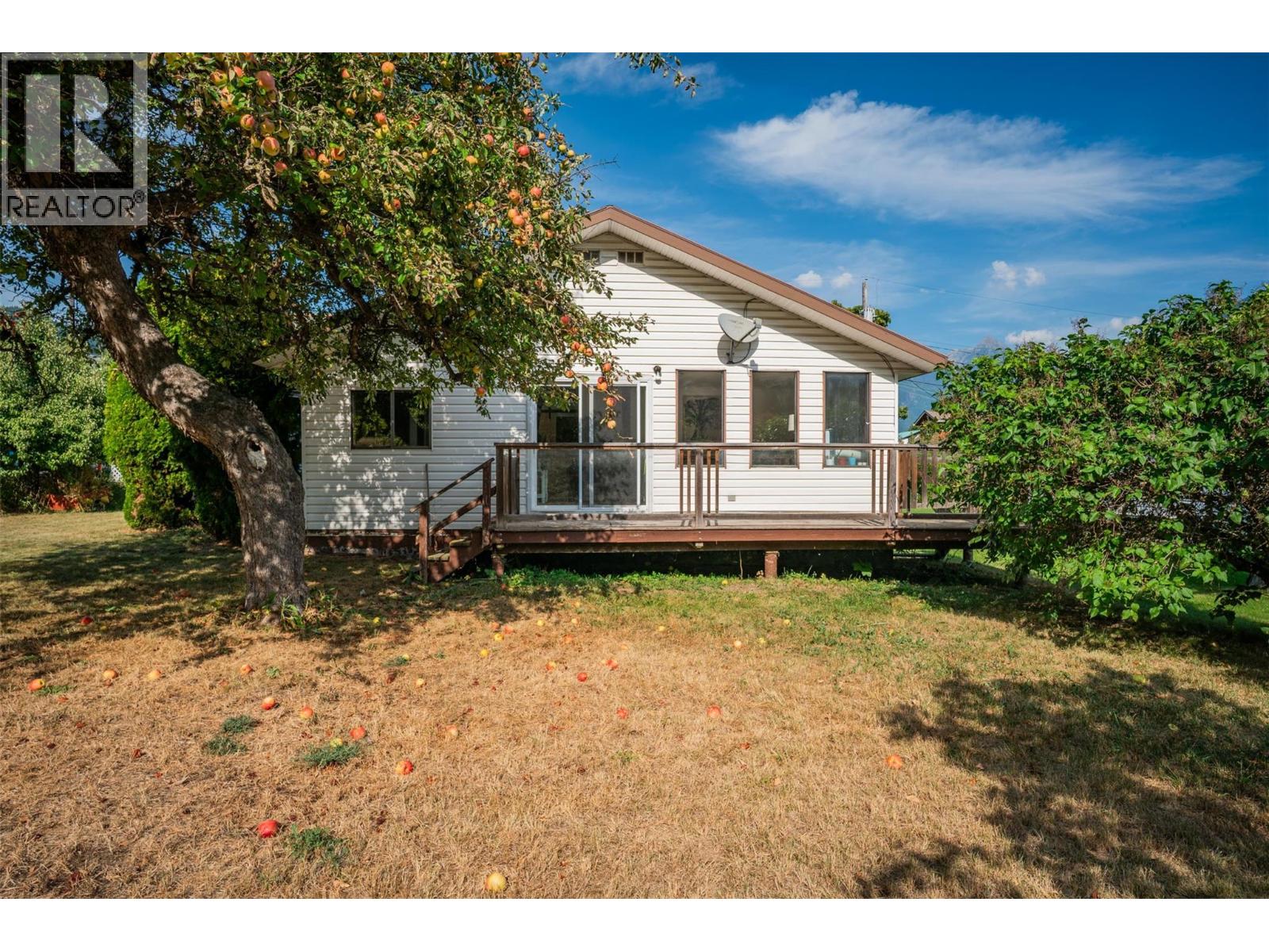 320 RIVER Lane, Kaslo