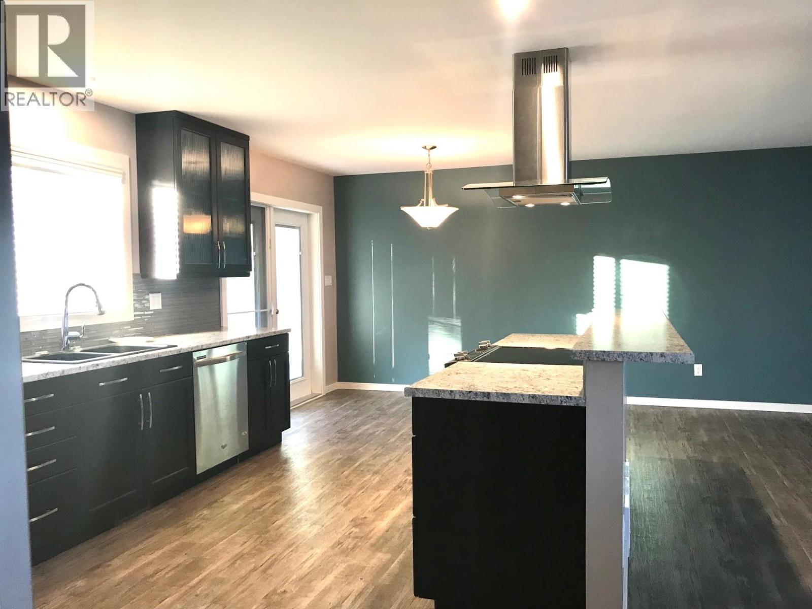 5407 W 54 AVENUE, Fort Nelson