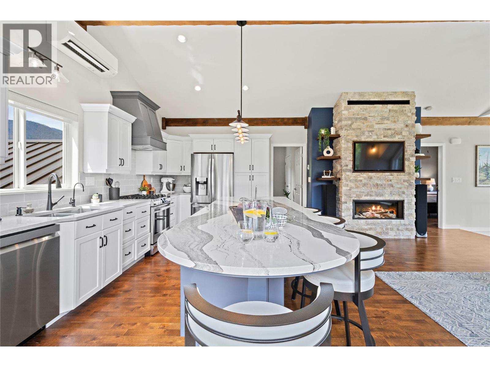 2672 McKenzie Road - 3