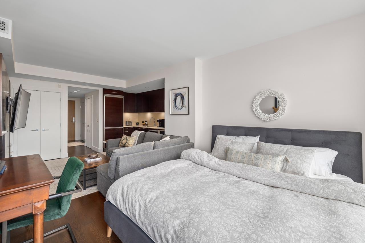905 1473 JOHNSTON ROAD, White Rock
