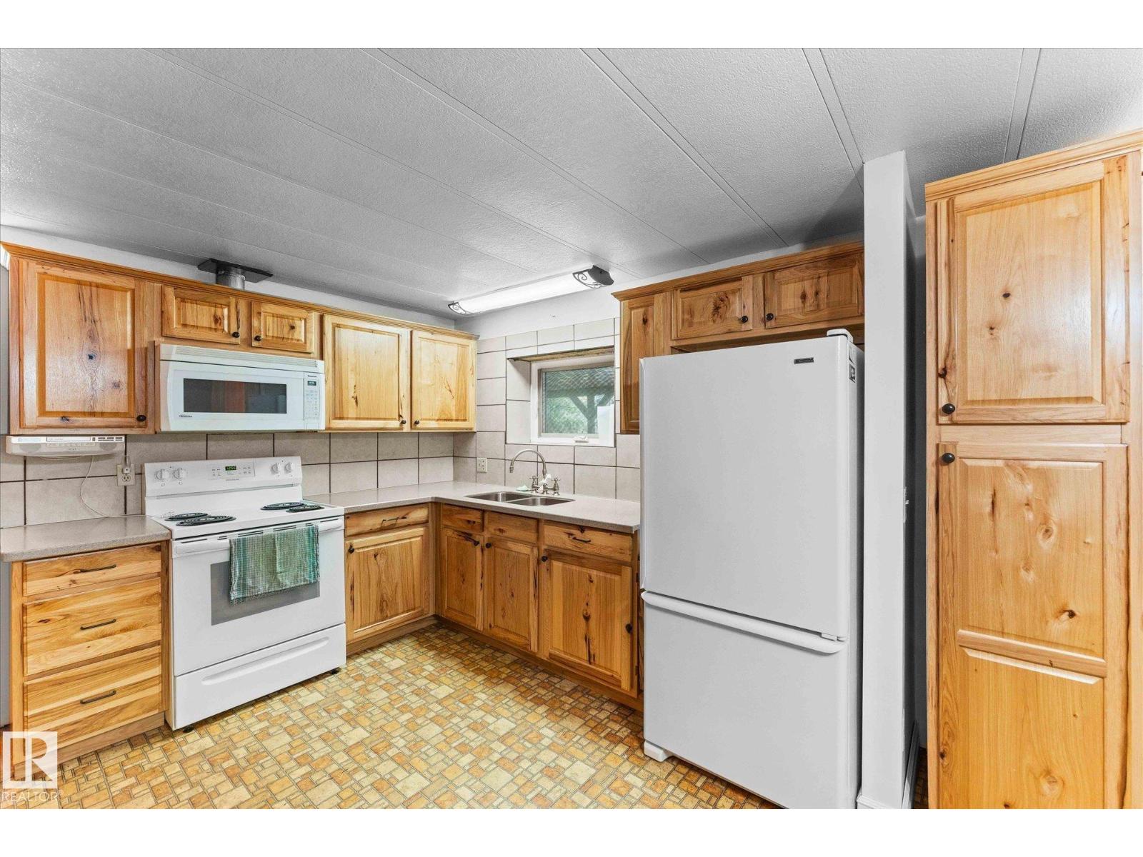 #412 & 411 53303 RGE ROAD 31, Rural Parkland County