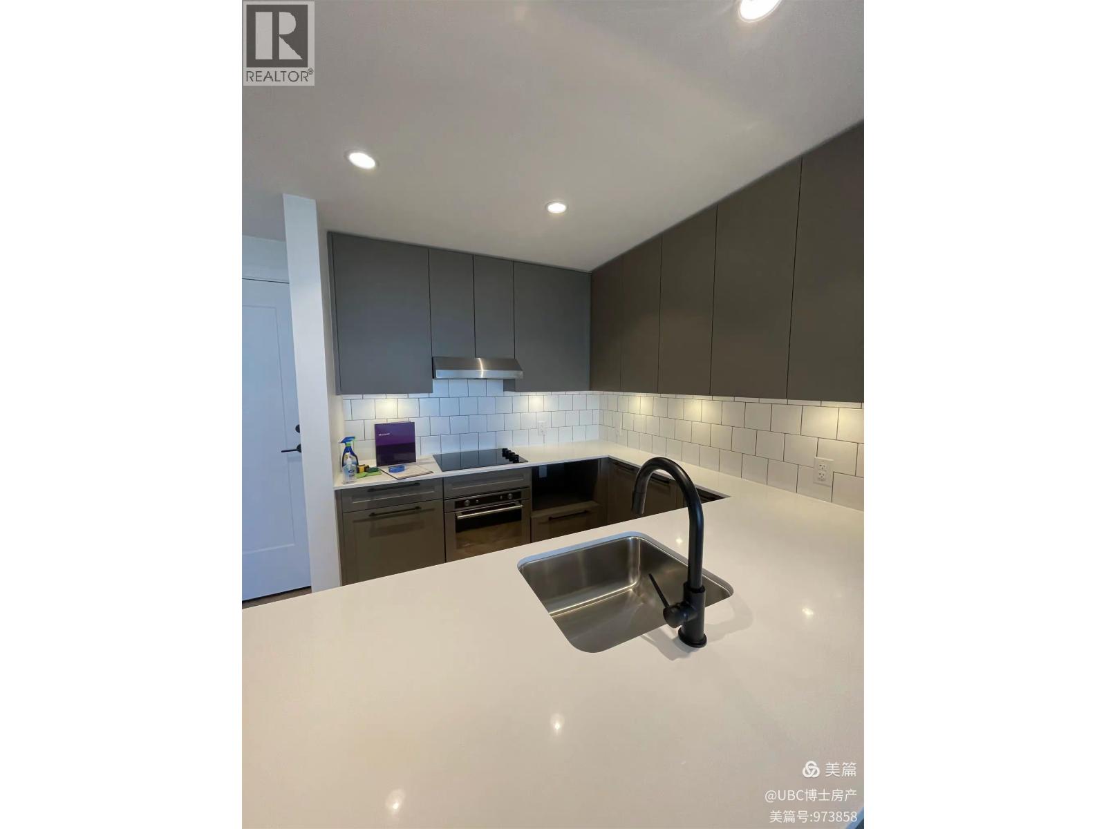 306 9228 SLOPES MEWS, Burnaby