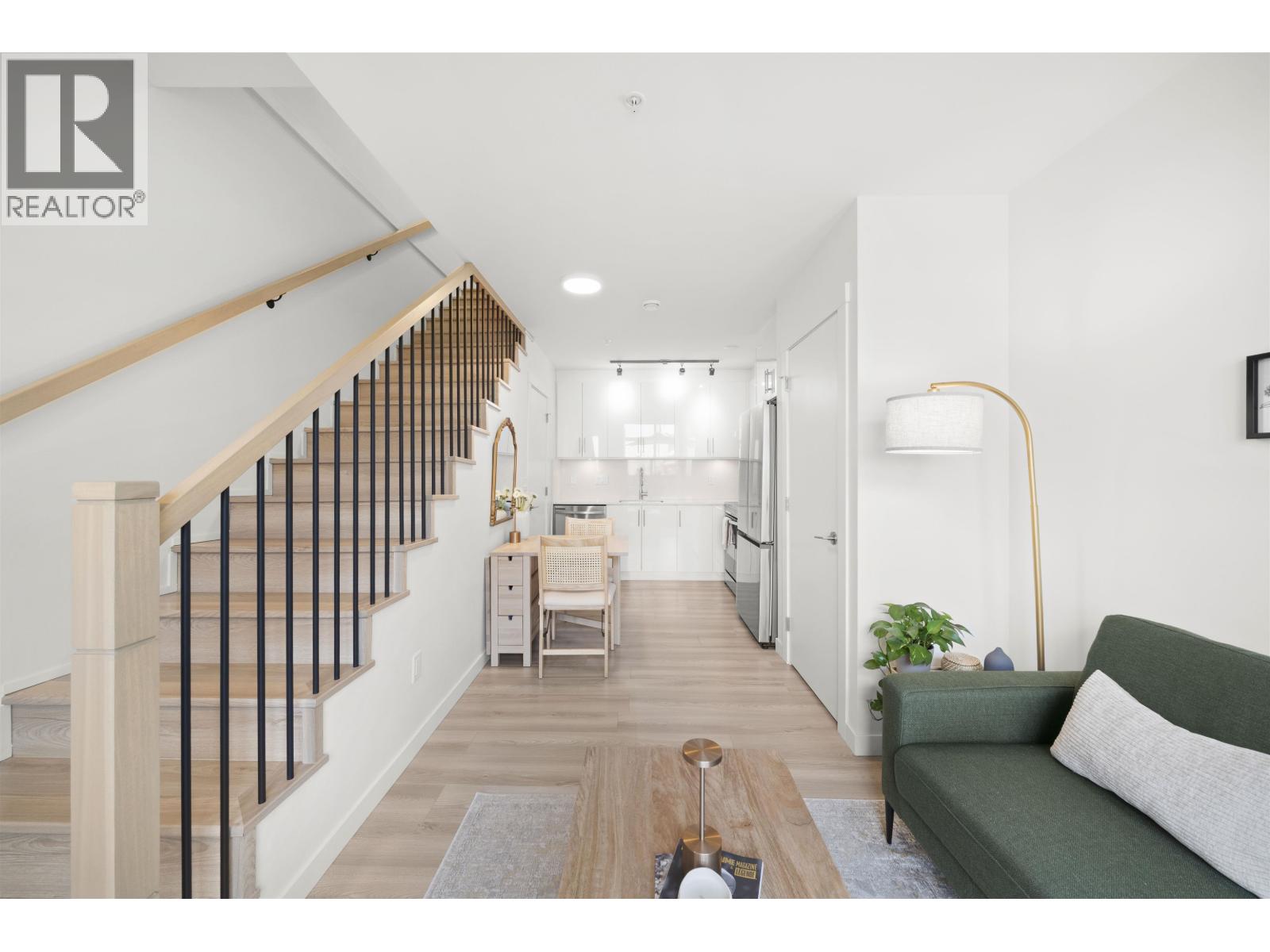103 232 SIXTH STREET, New Westminster