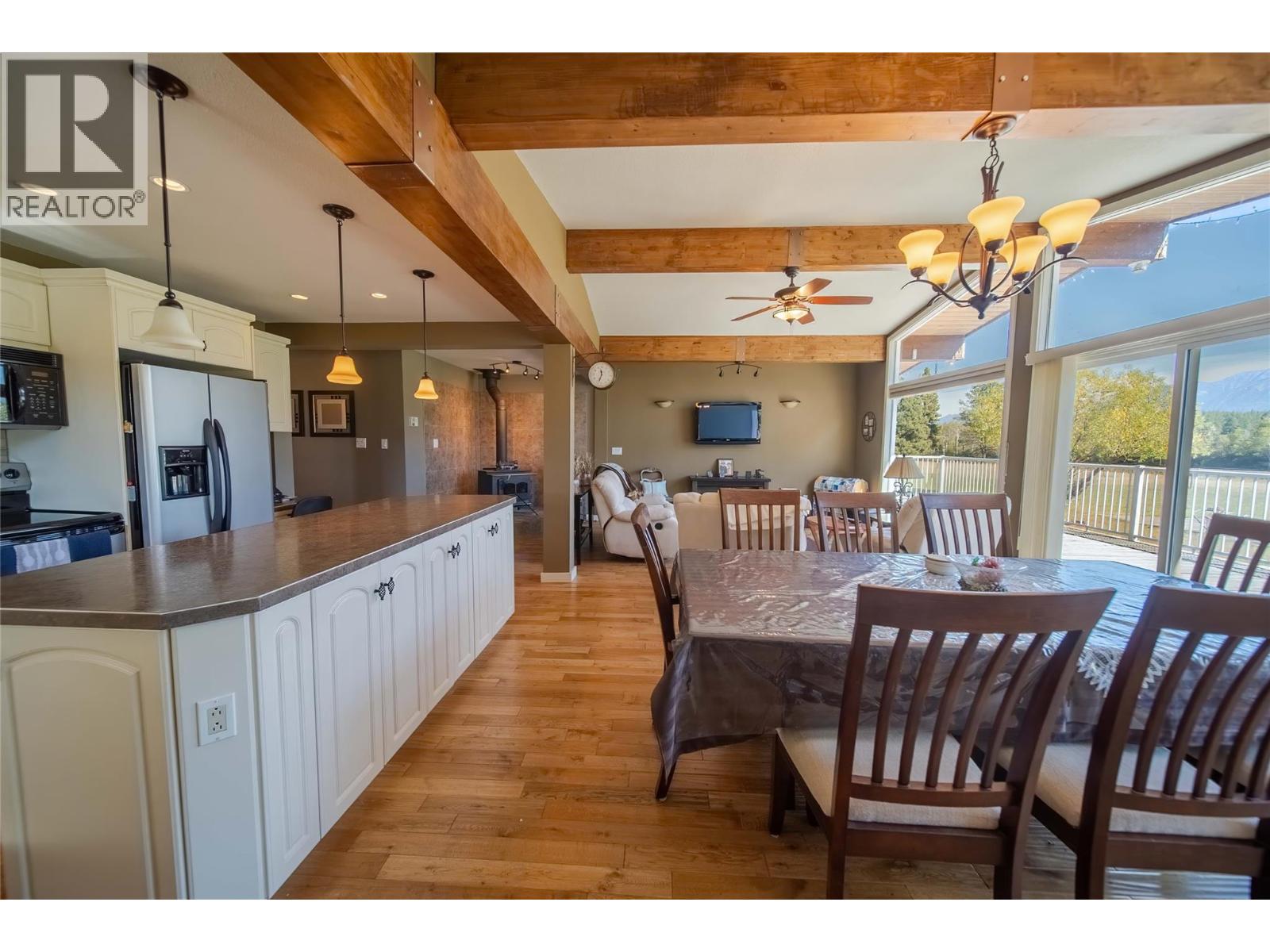7055 93/95 Highway, Wasa