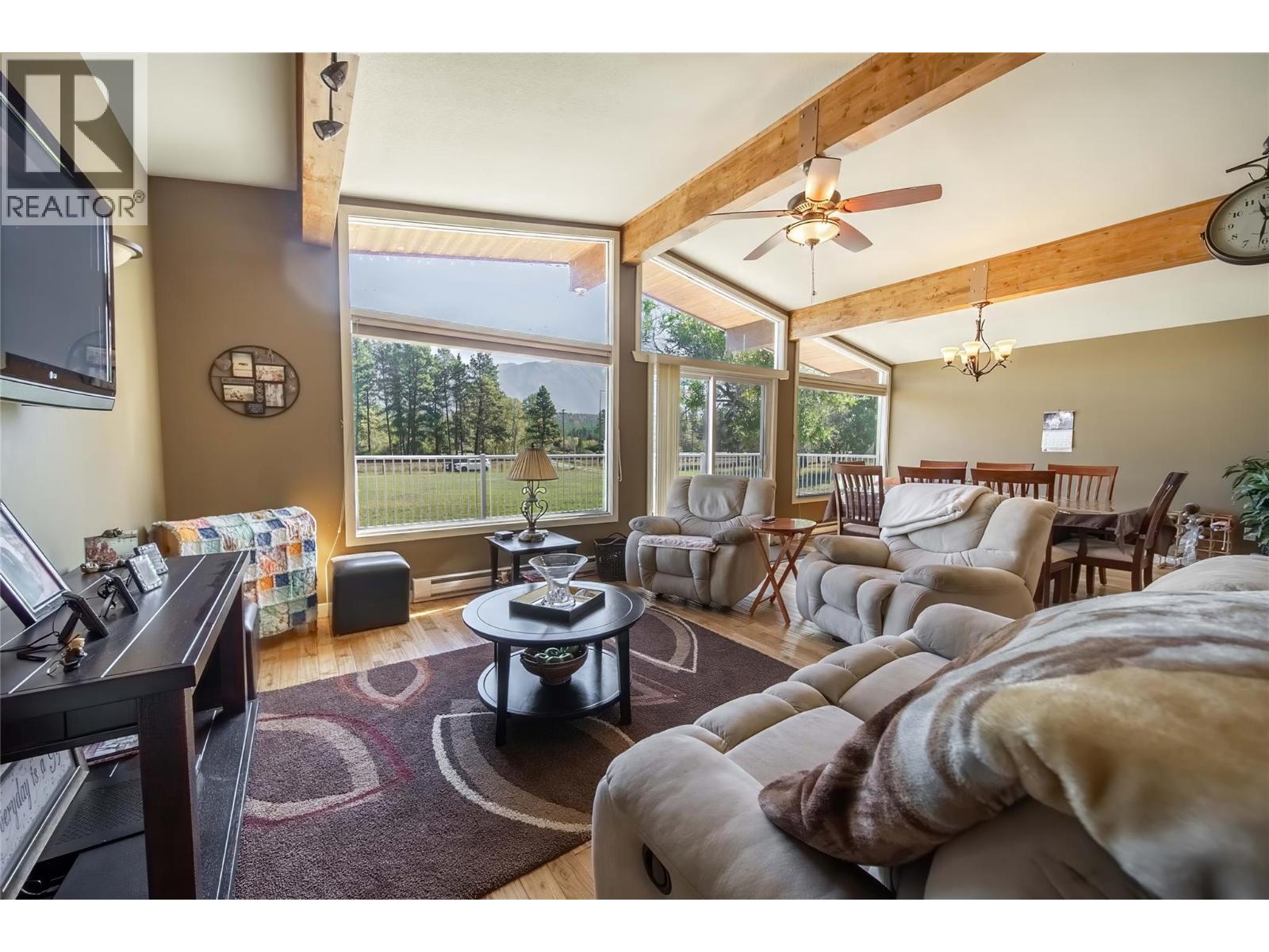 7055 93/95 Highway, Wasa