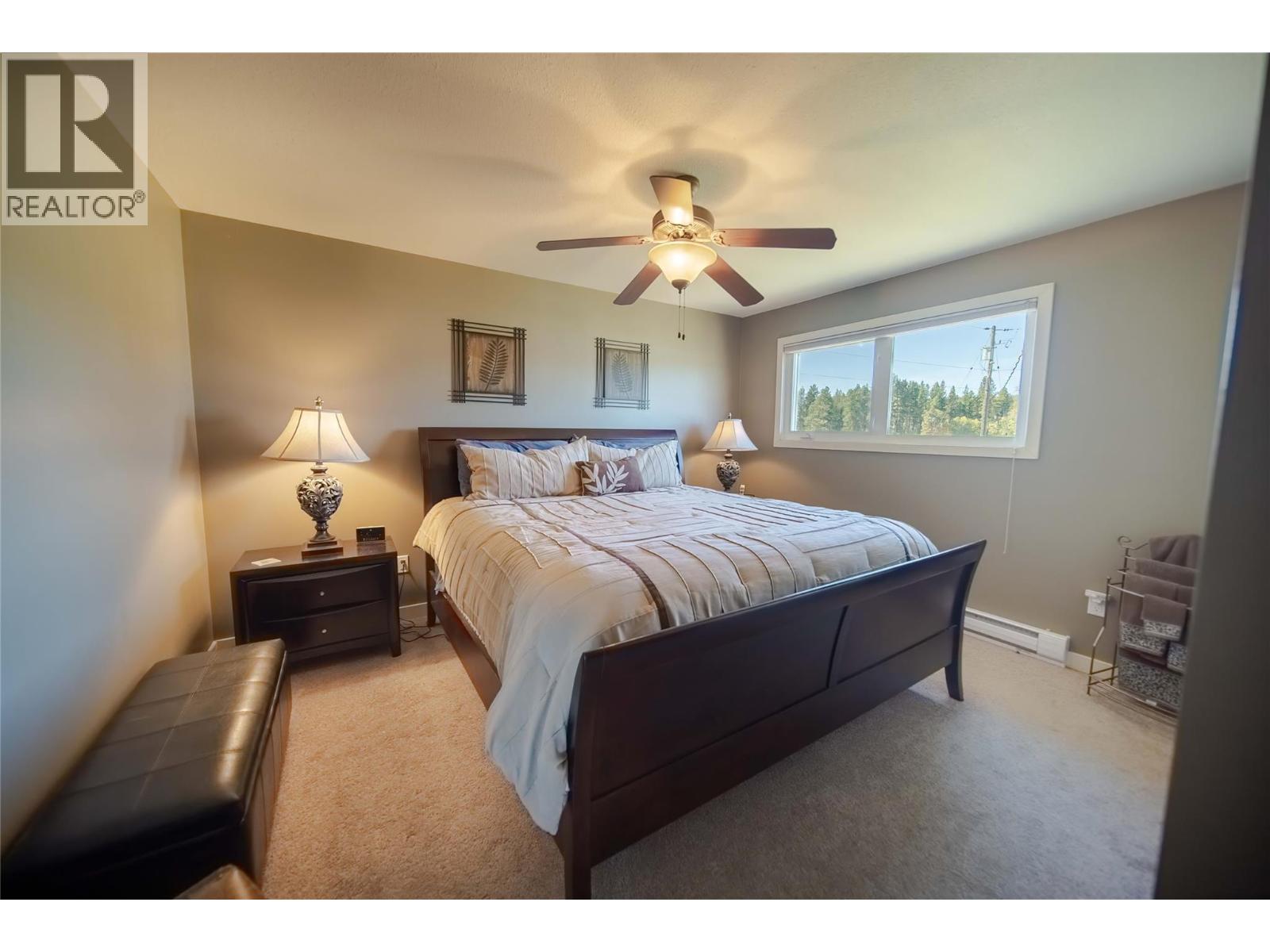 7055 93/95 Highway, Wasa