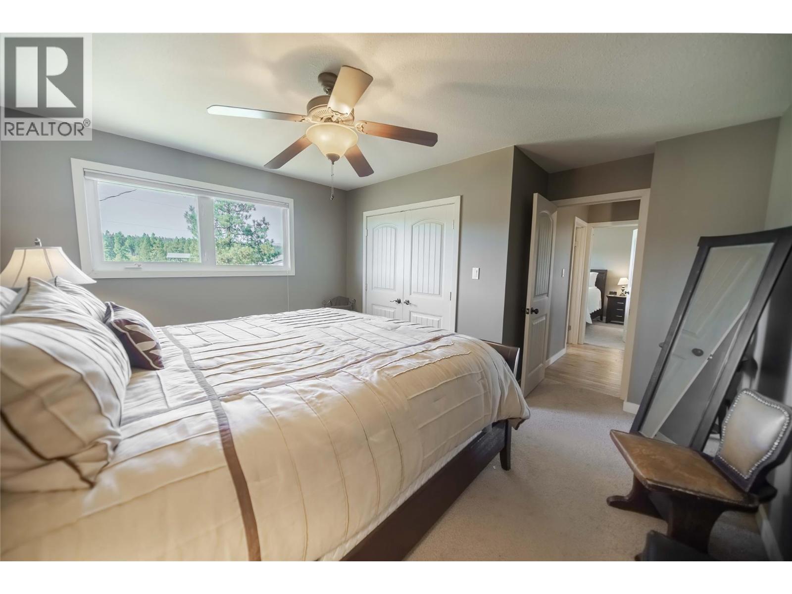 7055 93/95 Highway, Wasa