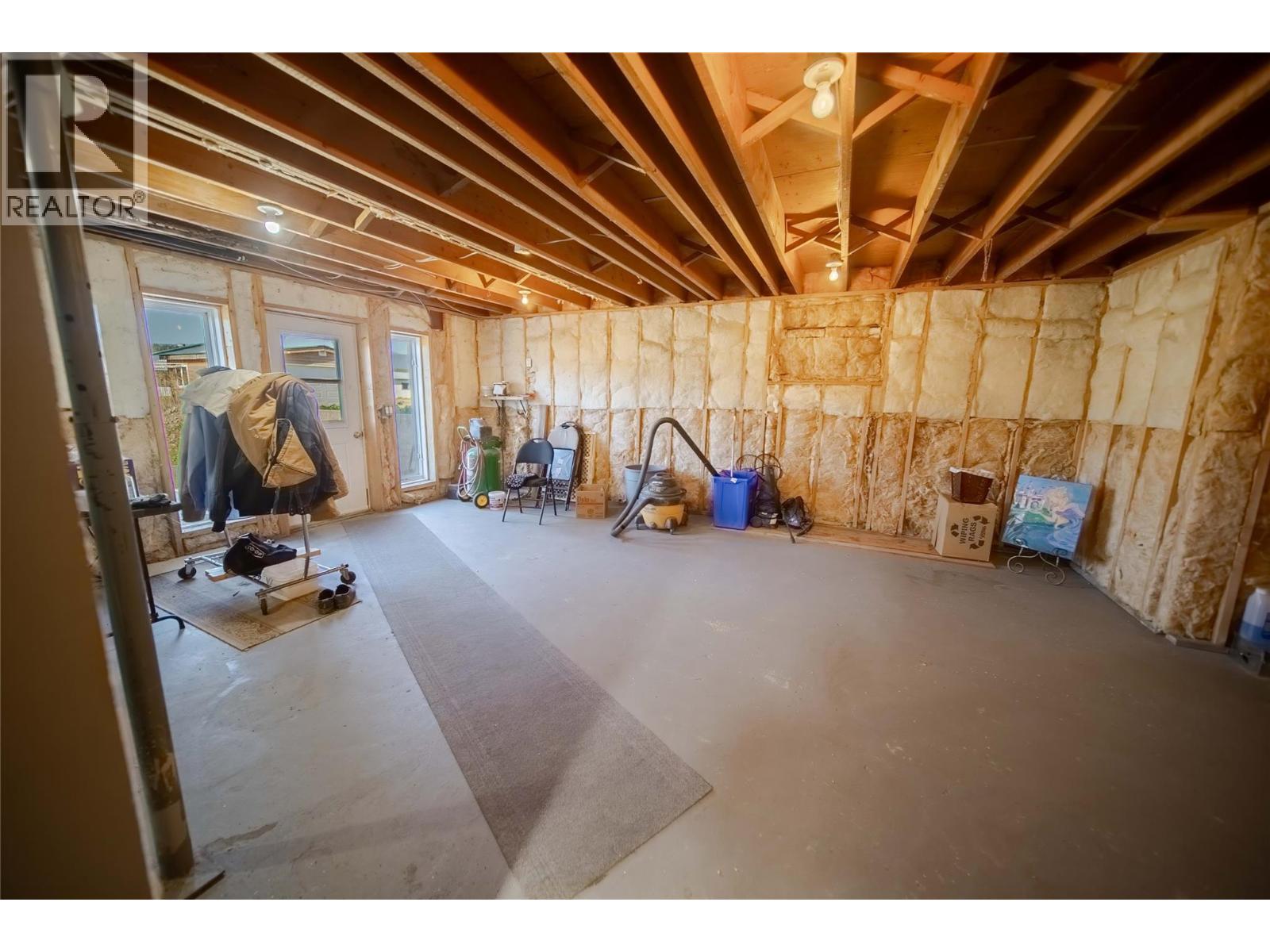 7055 93/95 Highway, Wasa