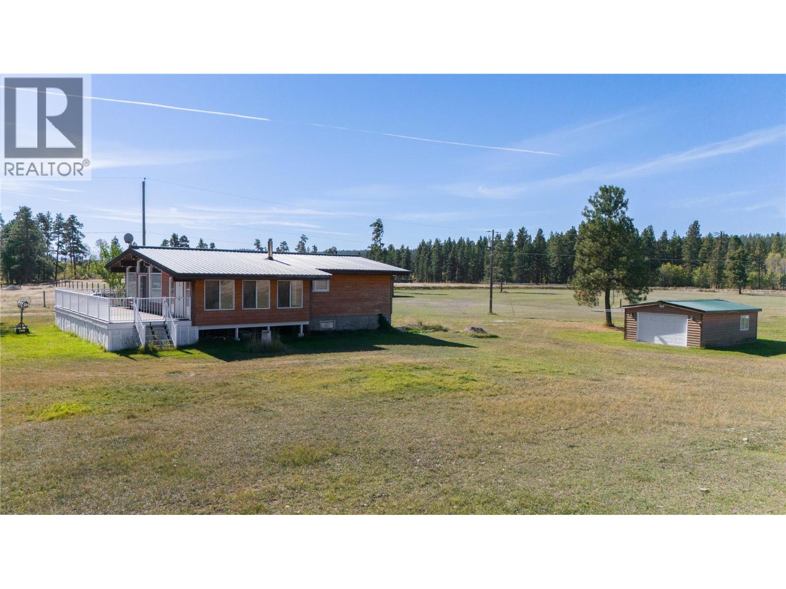 7055 93/95 Highway, Wasa