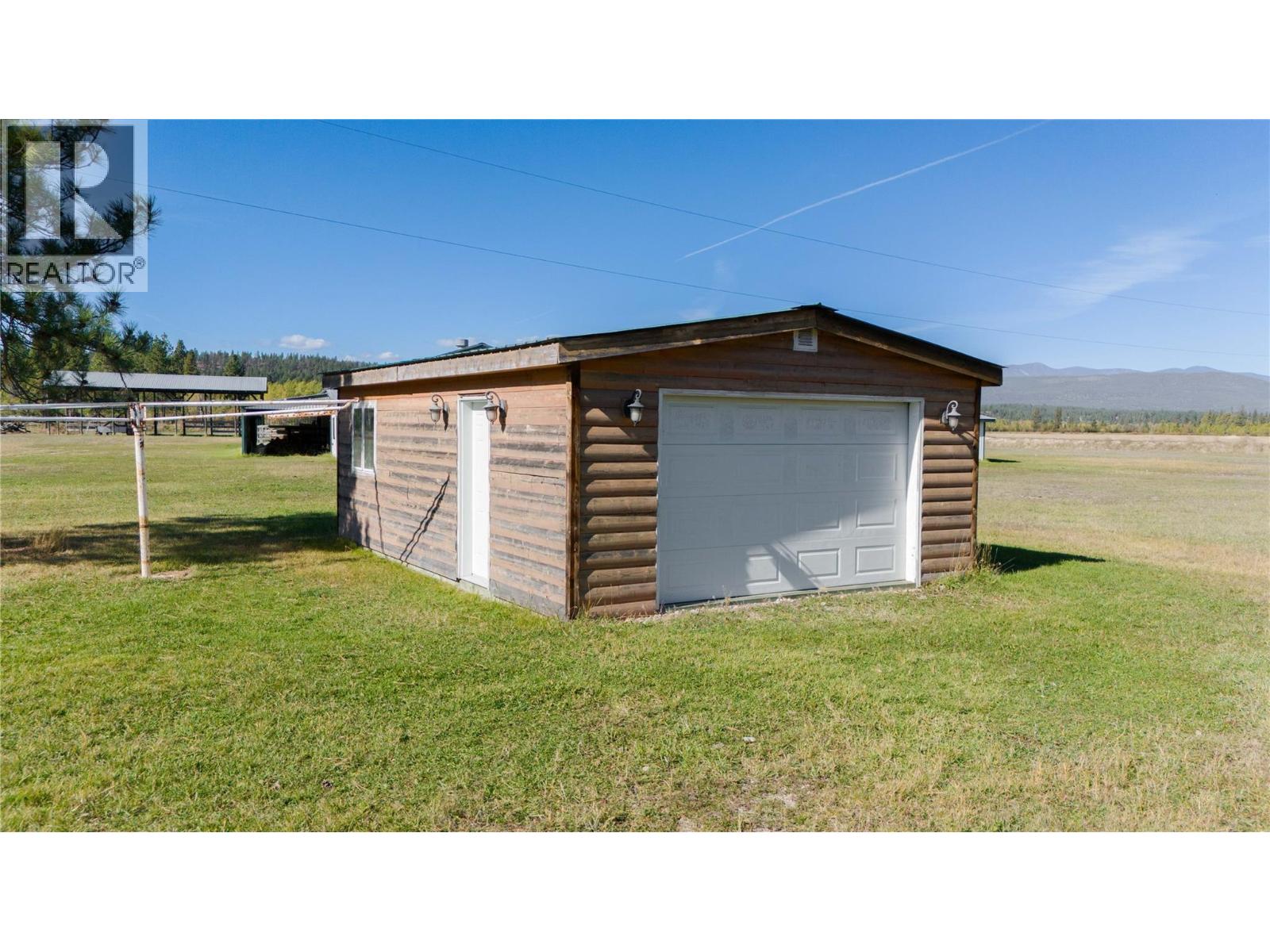 7055 93/95 Highway, Wasa