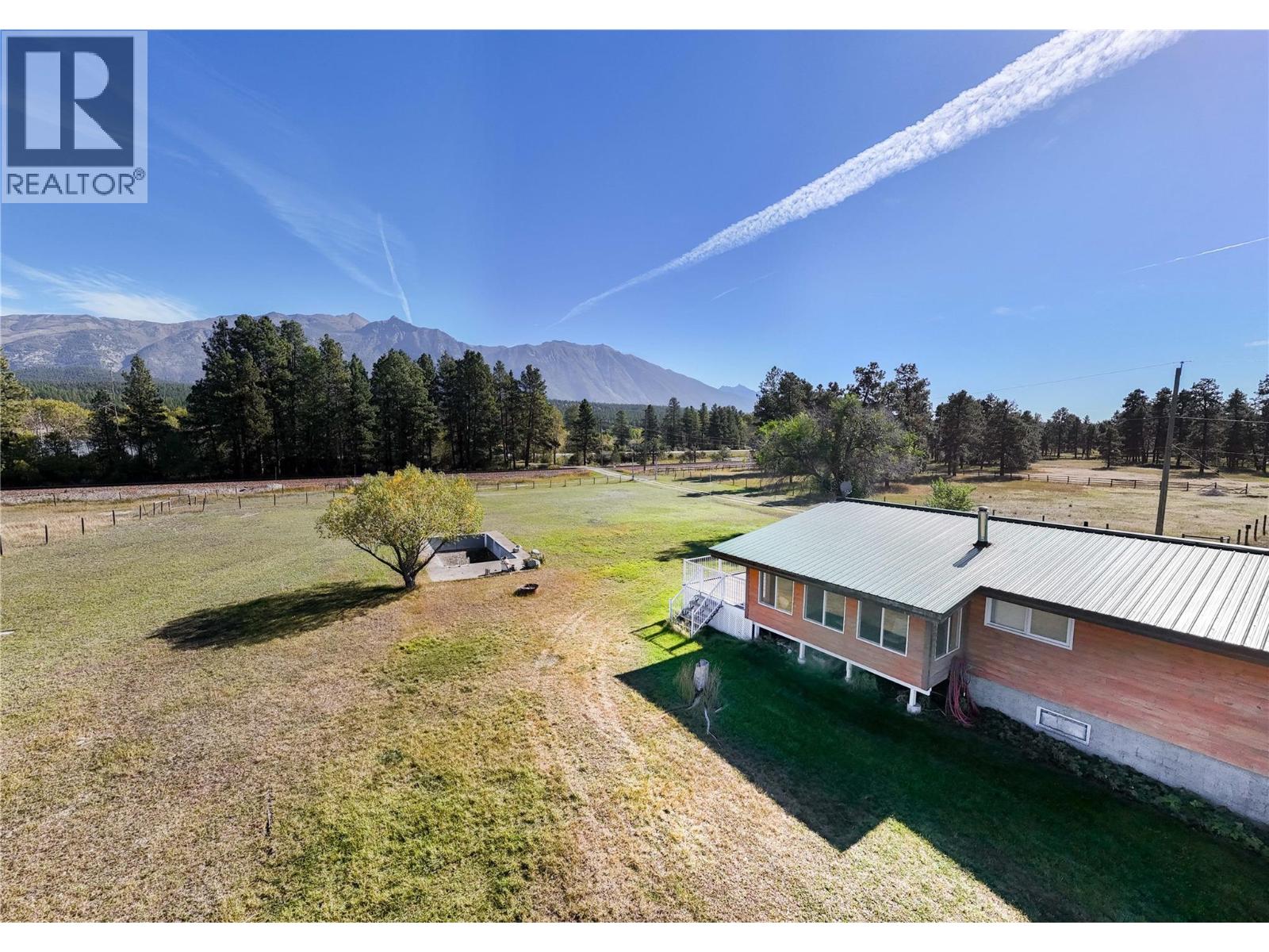 7055 93/95 Highway, Wasa