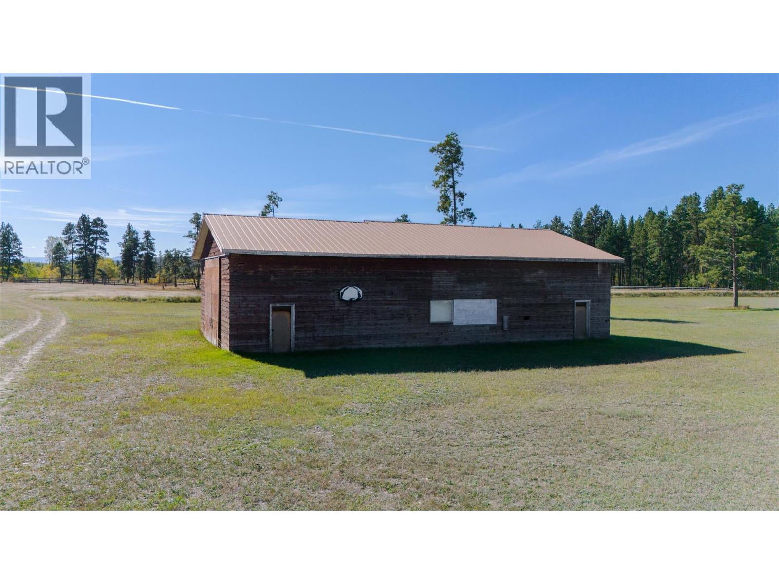 7055 93/95 Highway, Wasa