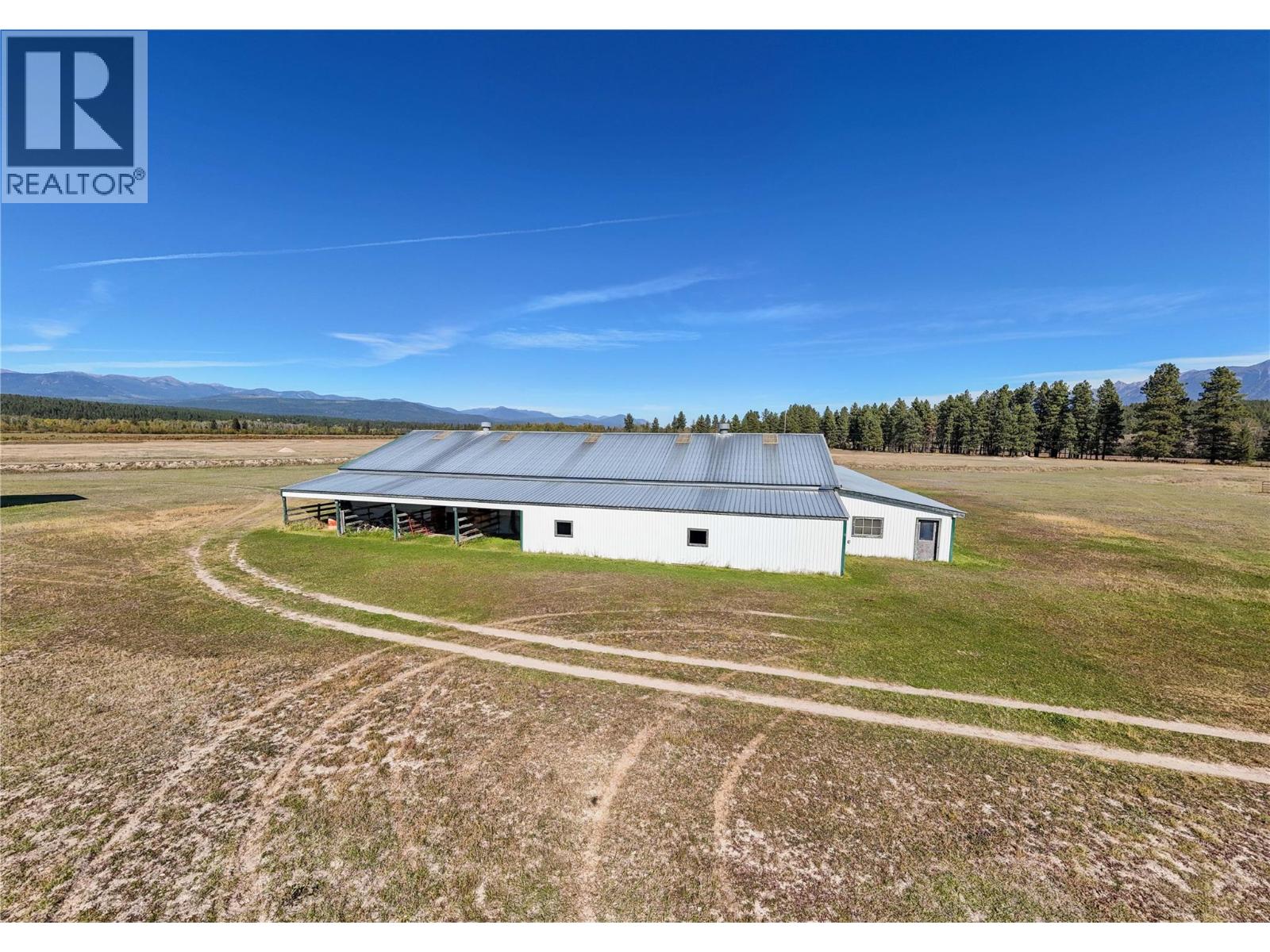 7055 93/95 Highway, Wasa