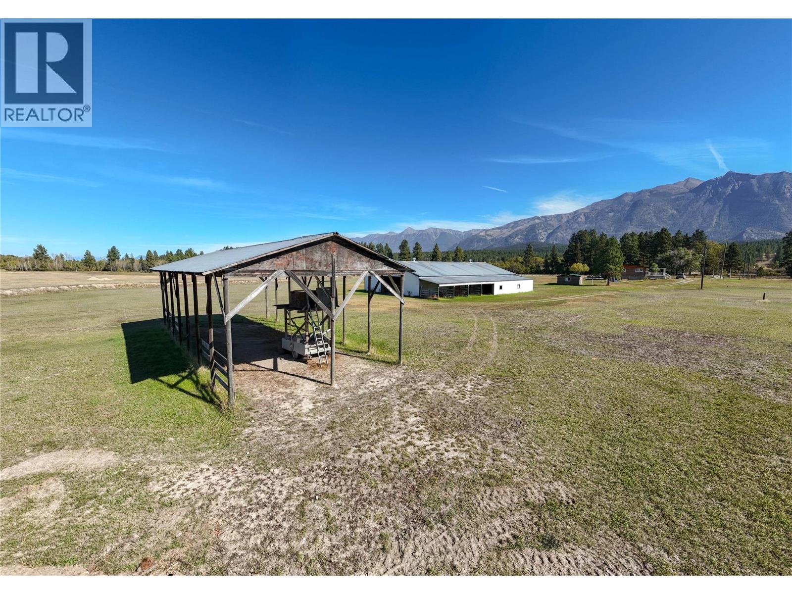 7055 93/95 Highway, Wasa