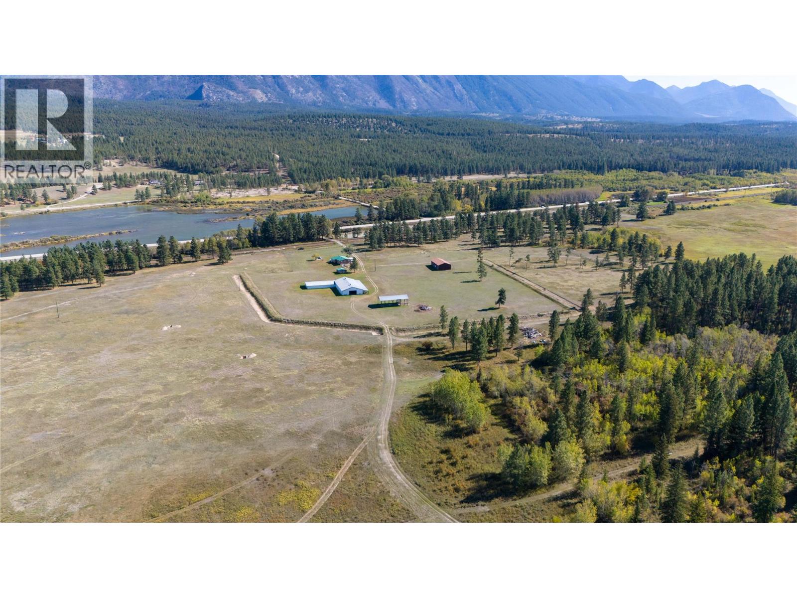 7055 93/95 Highway, Wasa