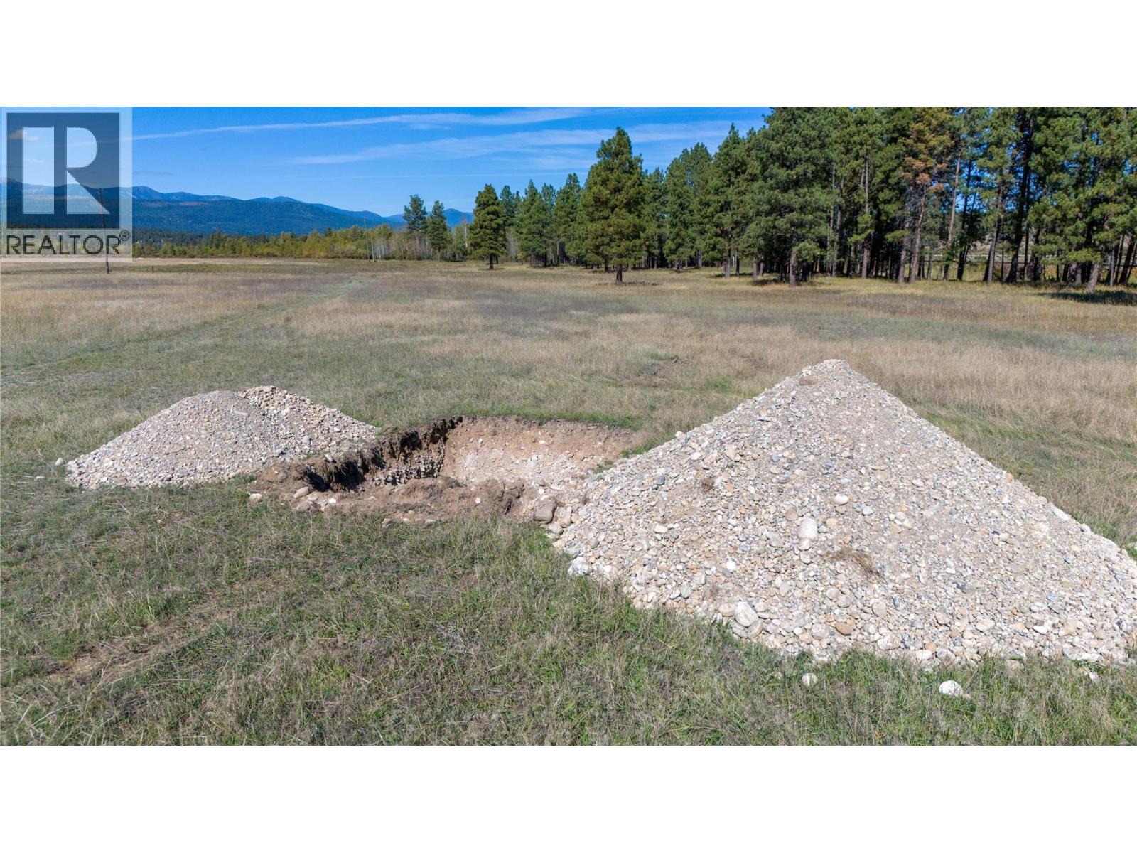 7055 93/95 Highway, Wasa