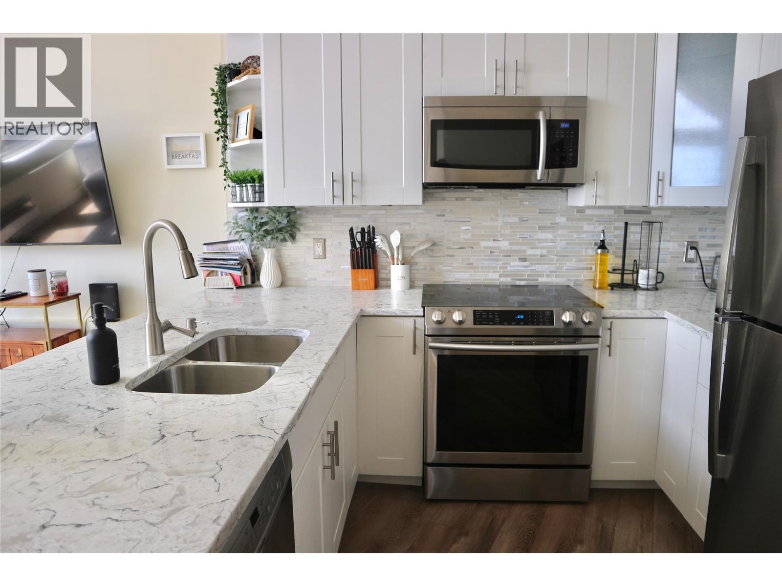 5981 Snow Pines Crescent Unit# 117C, Big White