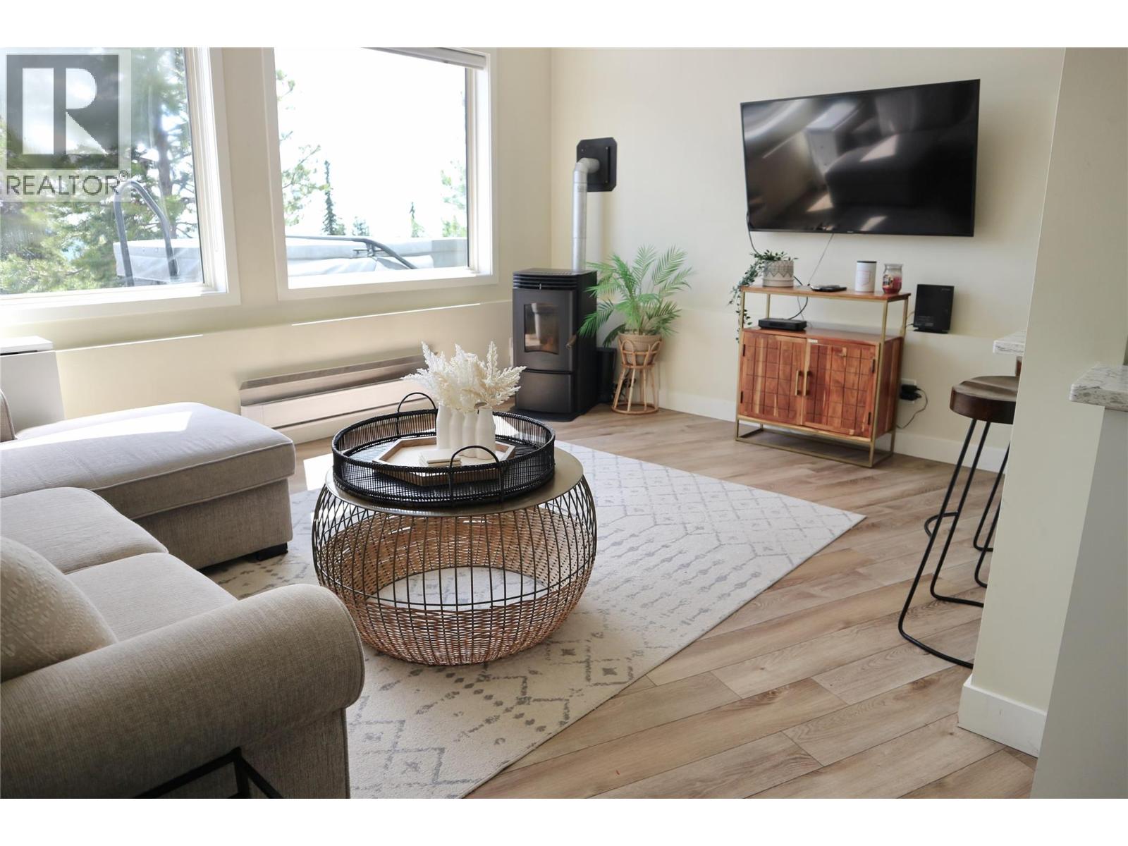 5981 Snow Pines Crescent Unit# 117C, Big White
