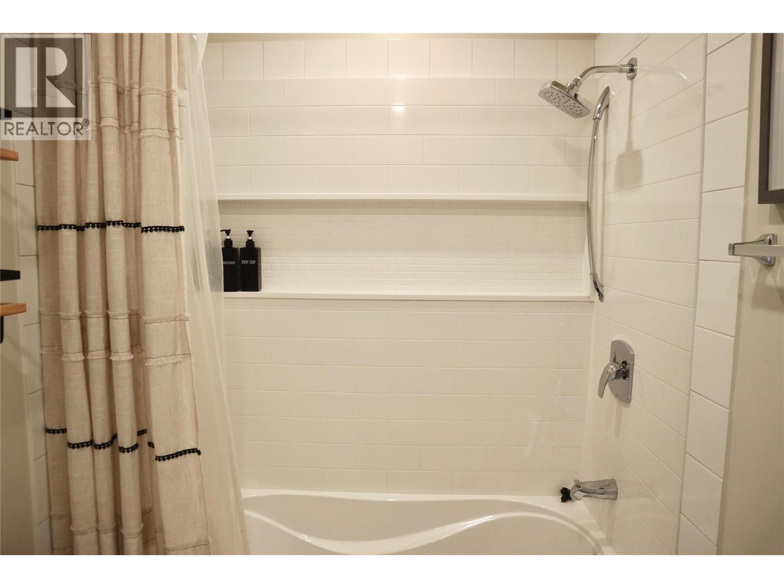 5981 Snow Pines Crescent Unit# 117C, Big White