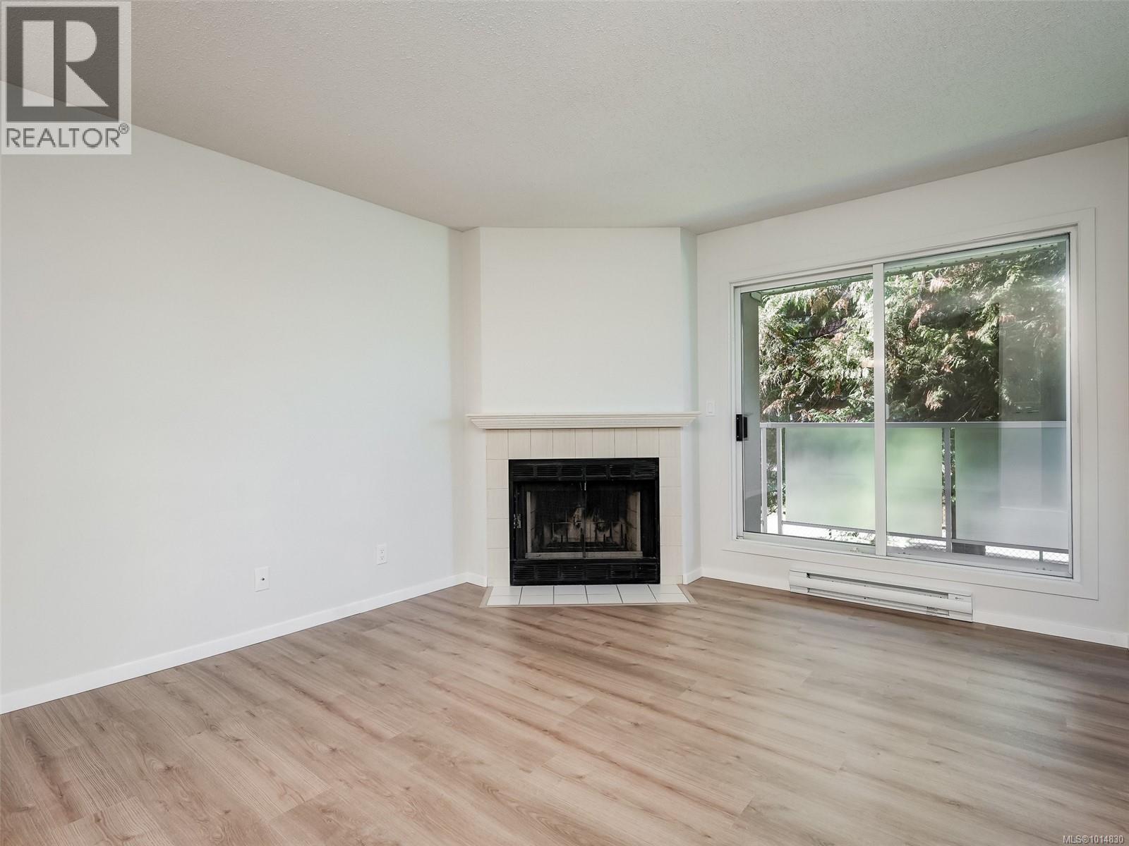 204 2520 Wark Street, Victoria