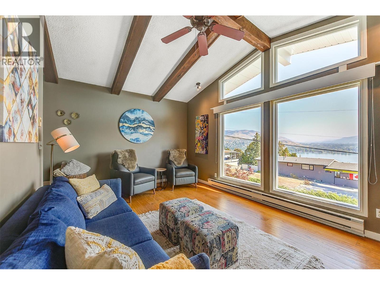 8204 Kalview Drive, Coldstream