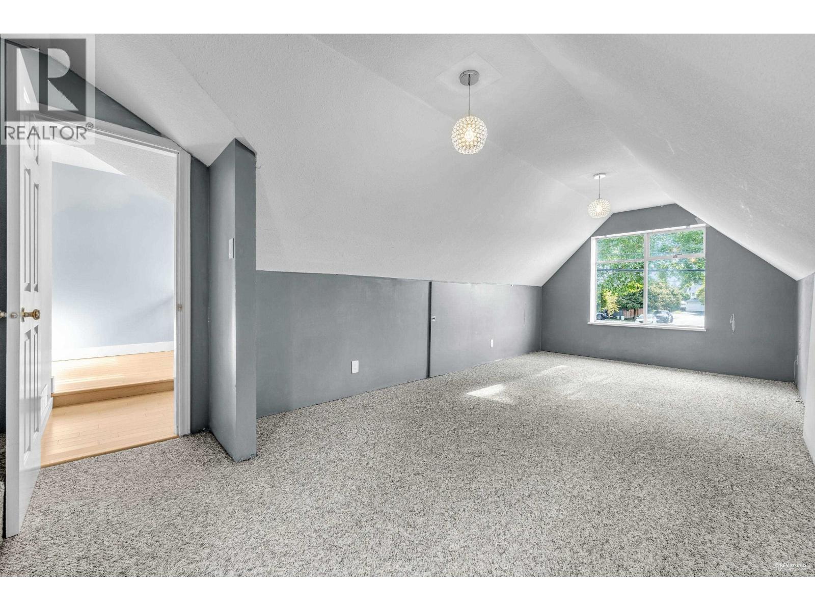5319 WESTMINSTER Avenue, Delta