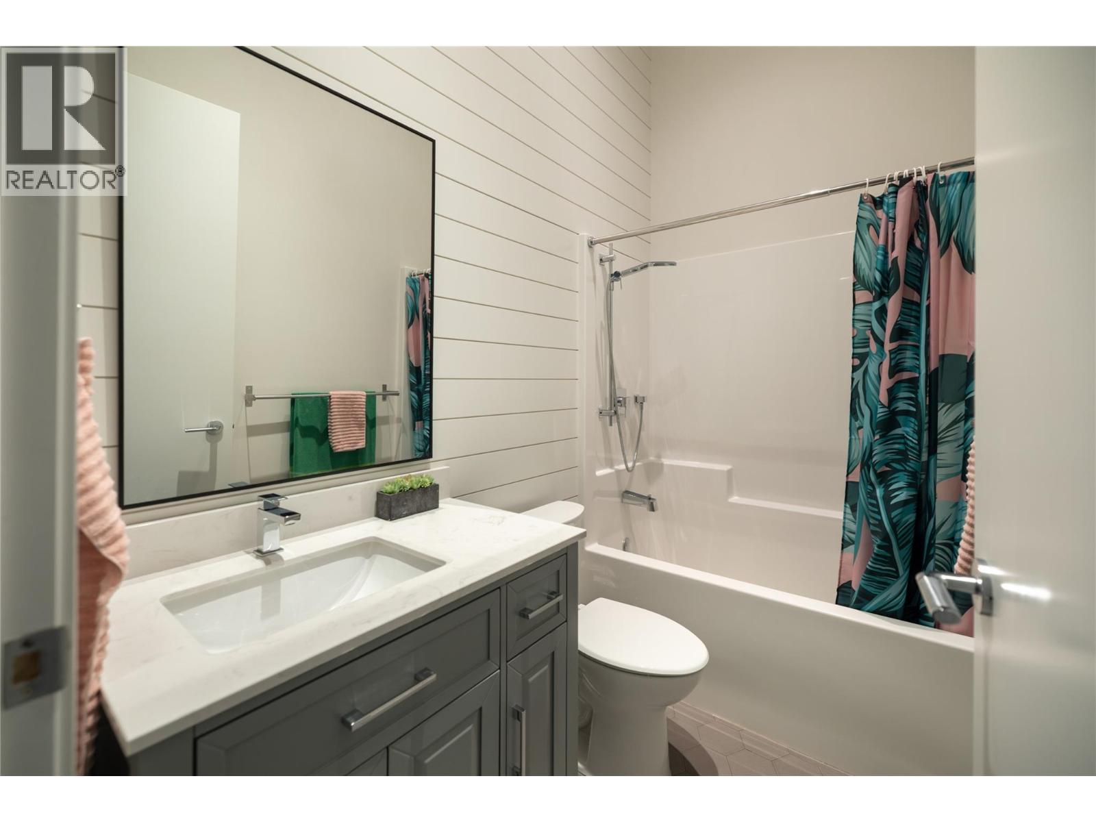  2155 PALY Road, Kelowna