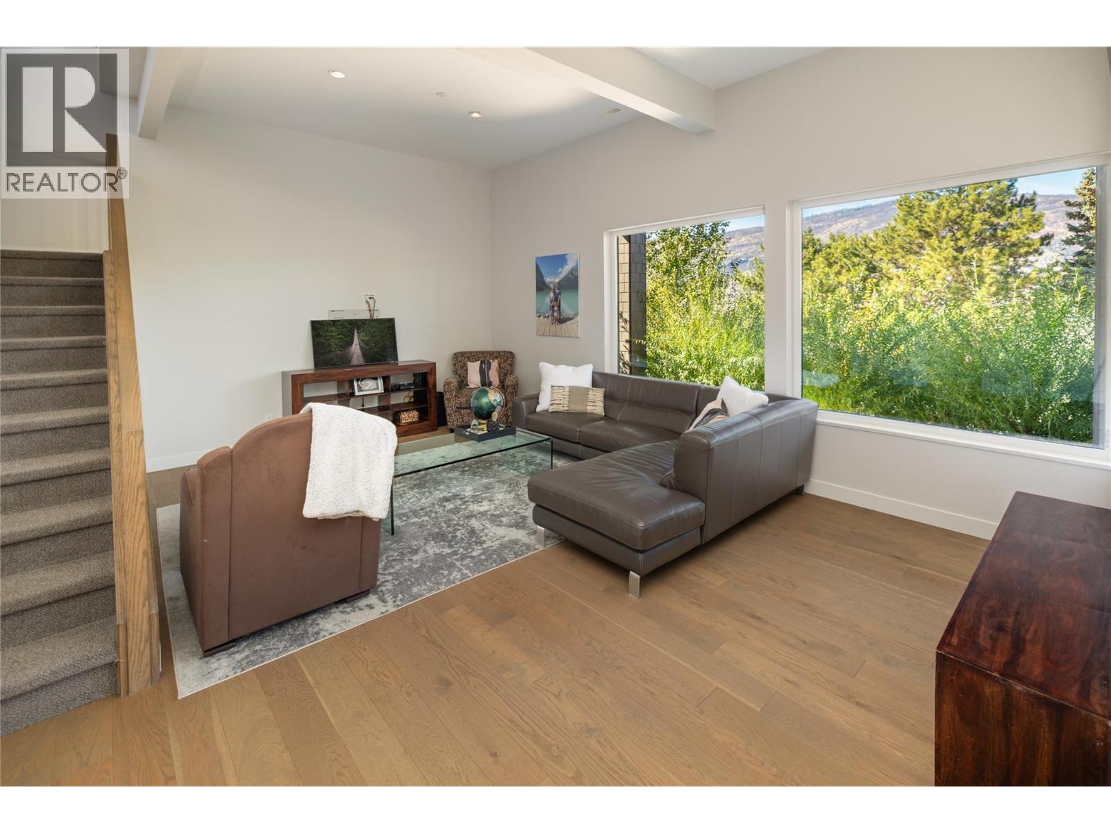  2155 PALY Road, Kelowna