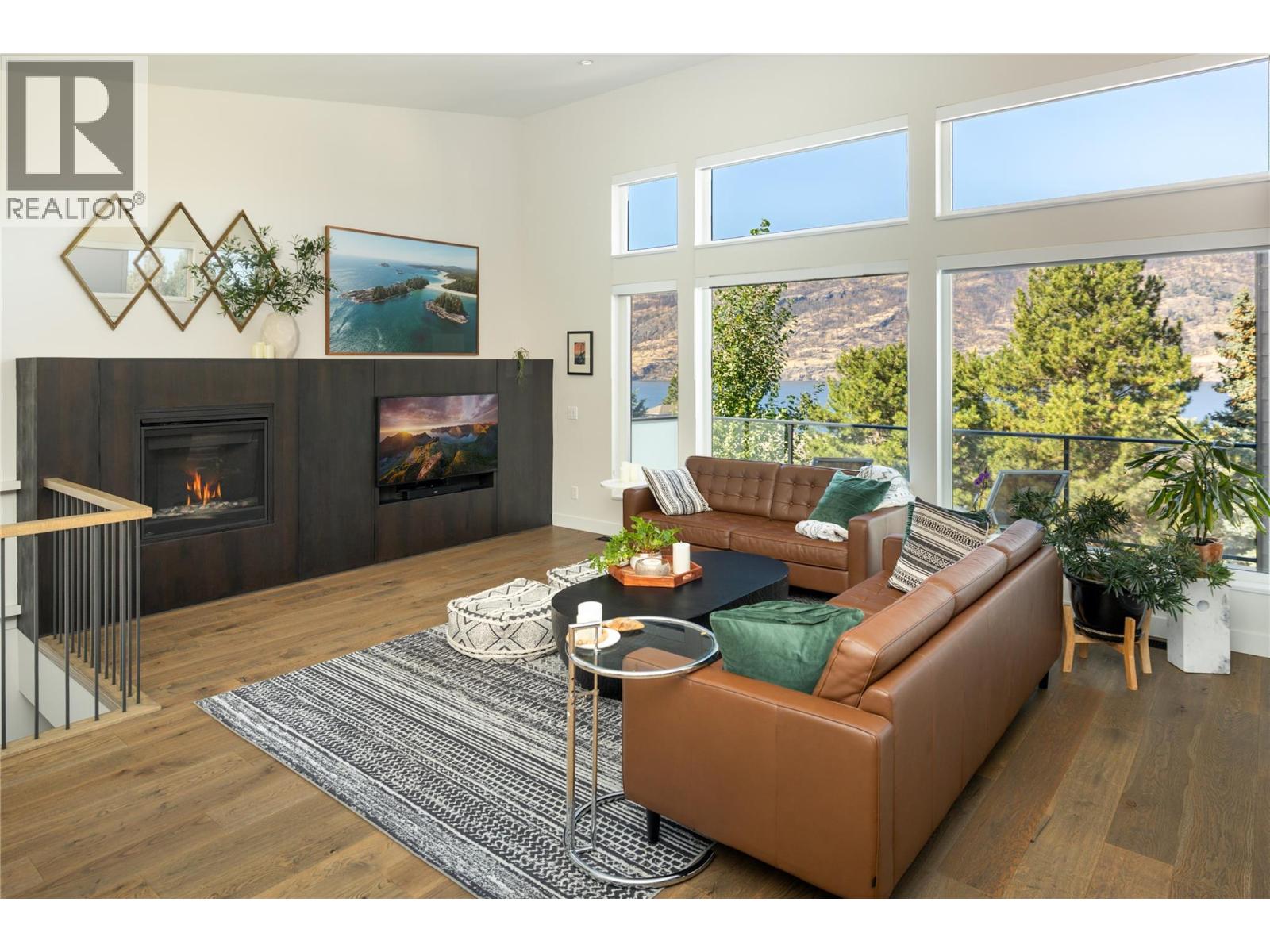  2155 PALY Road, Kelowna