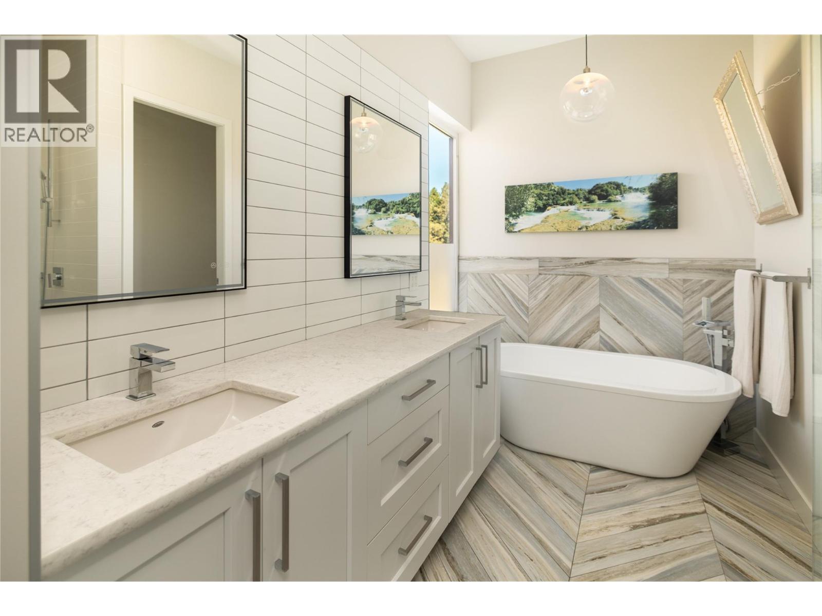  2155 PALY Road, Kelowna