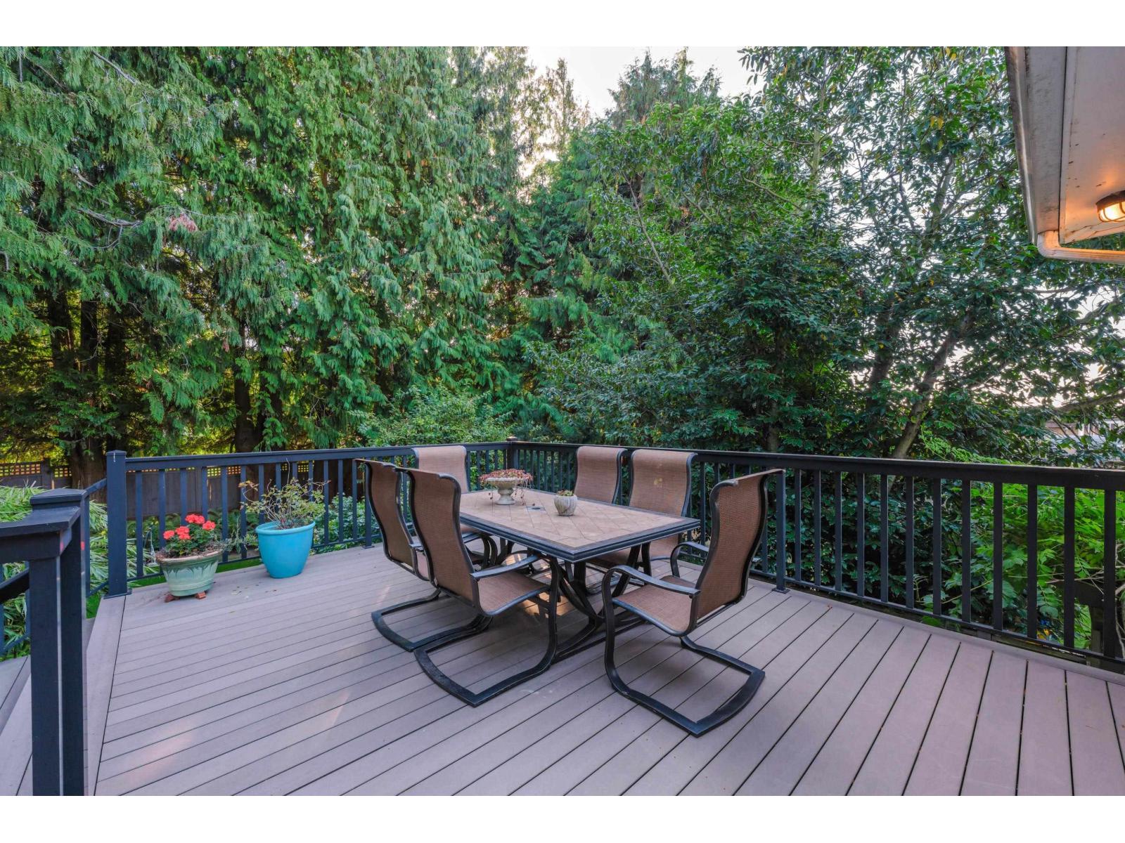 1350 EVERALL STREET, White Rock