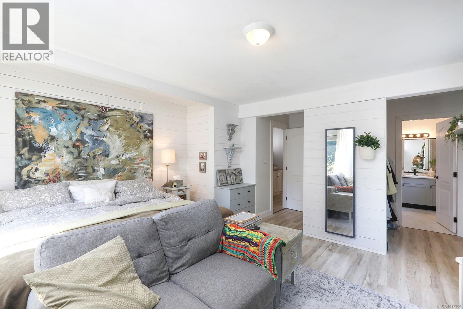 7703 Tozer Rd, Fanny Bay