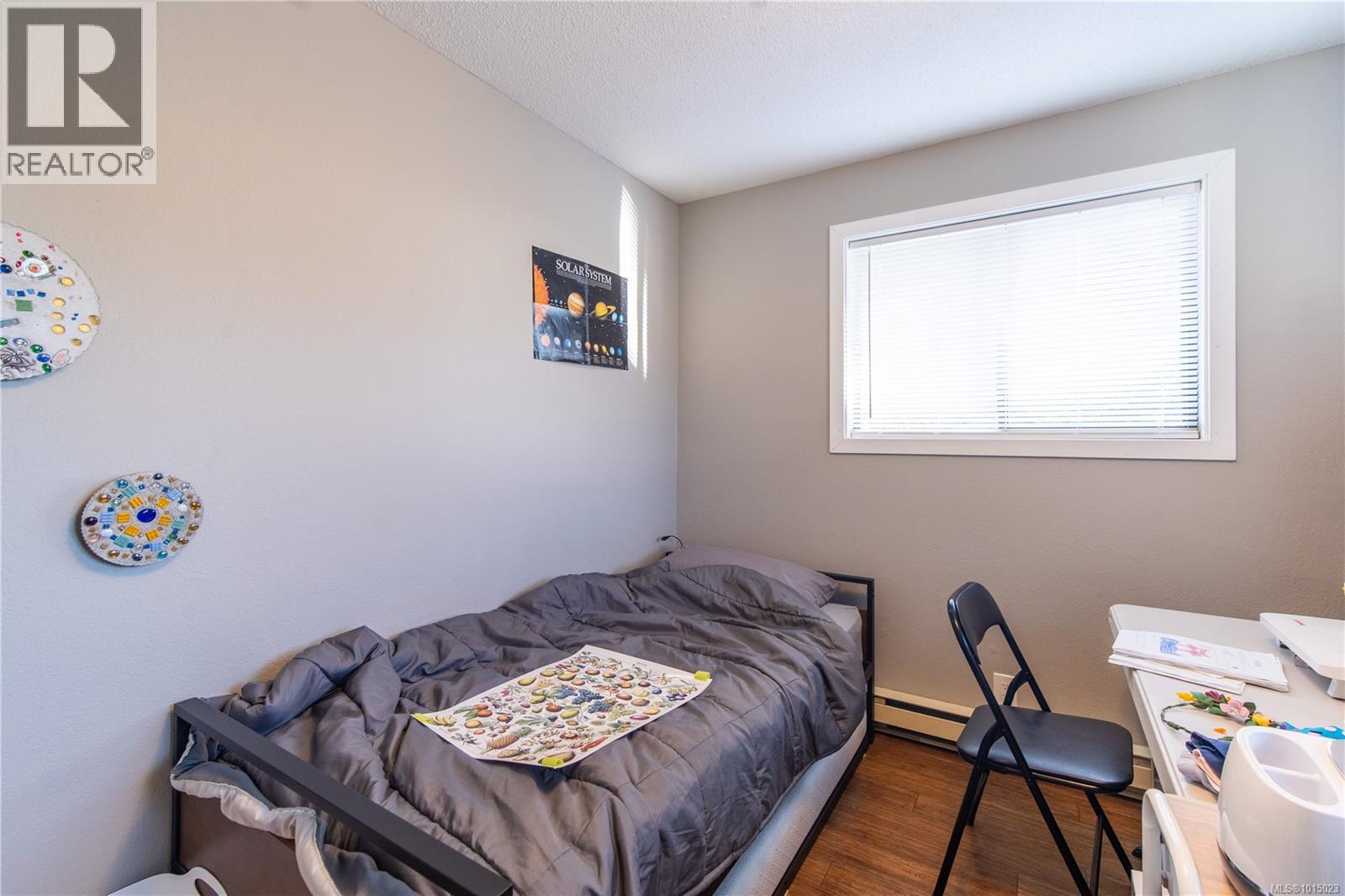 724 Stancombe Pl, Esquimalt