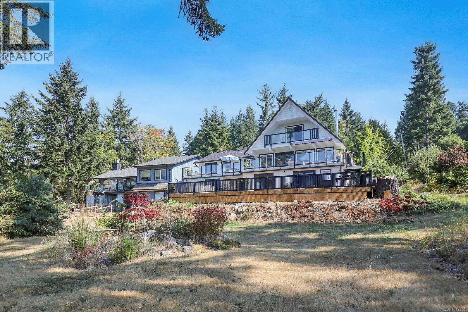 7703 Tozer Rd, Fanny Bay