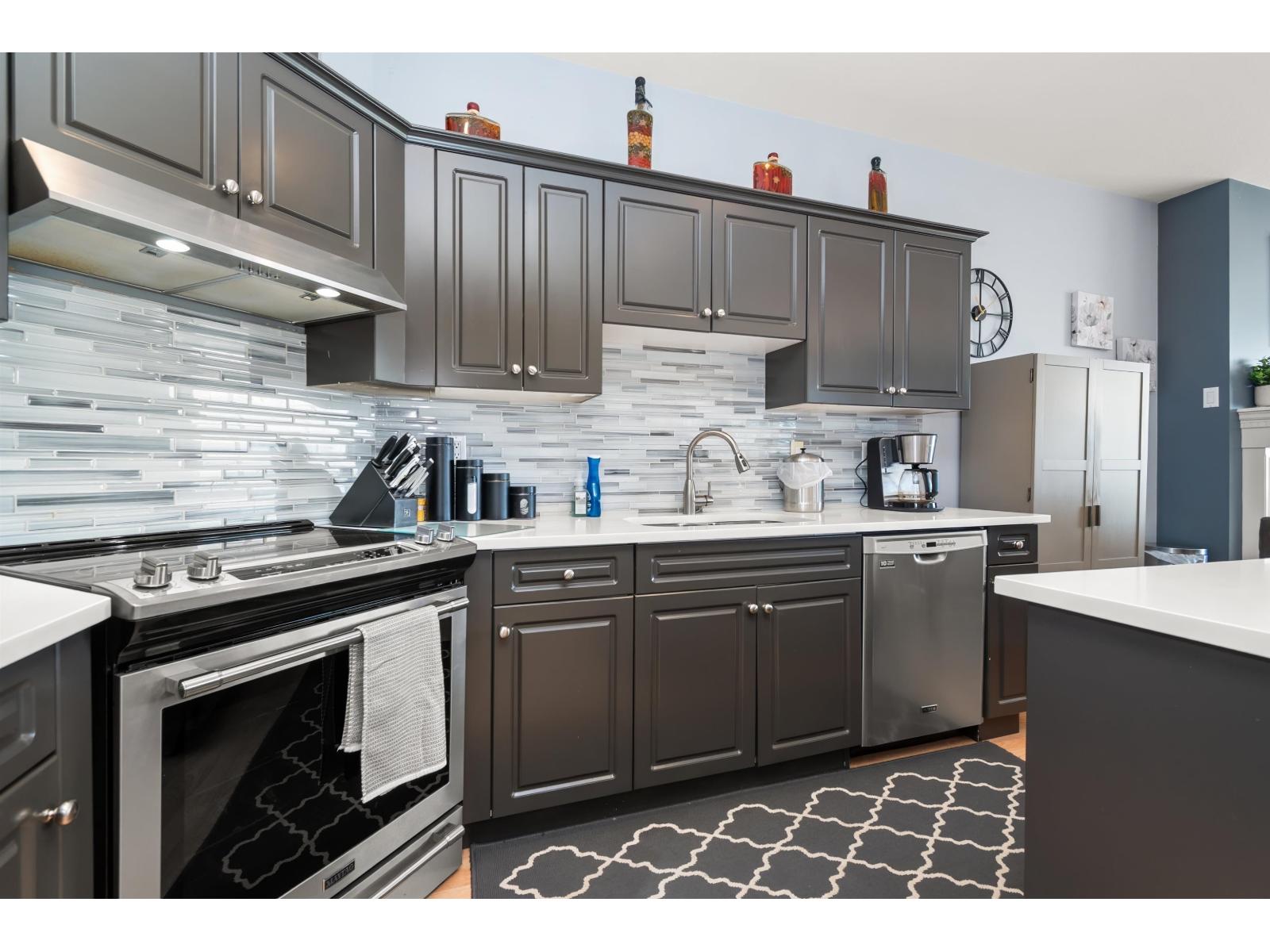 70 8590 SUNRISE DRIVE, Chilliwack Mountain, Chilliwack