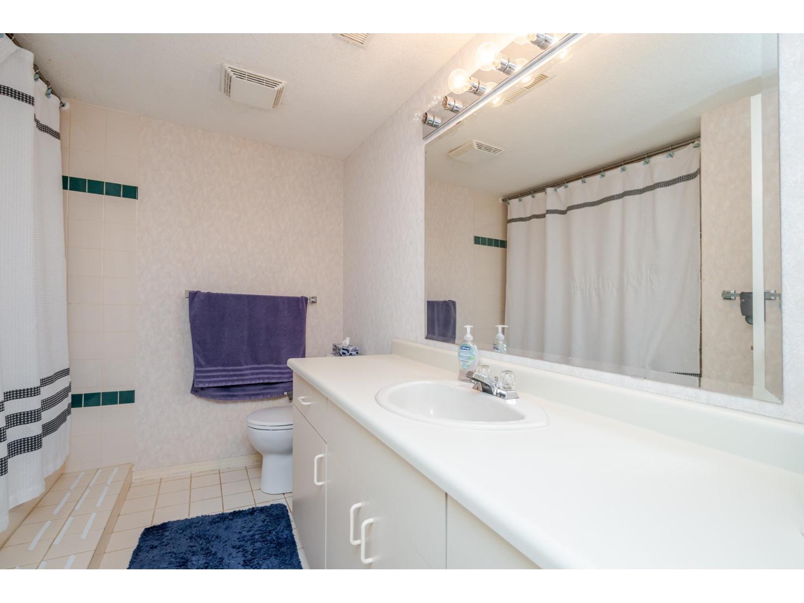 25 3055 TRAFALGAR STREET, Abbotsford