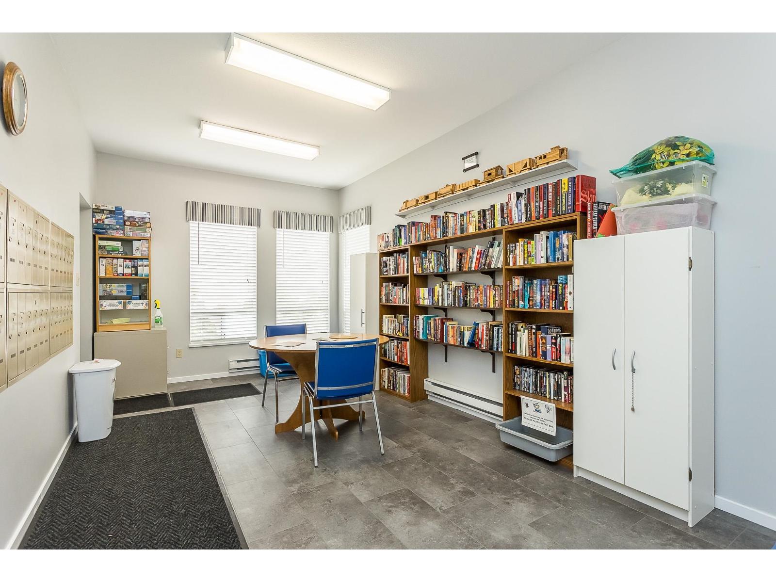25 3055 TRAFALGAR STREET, Abbotsford