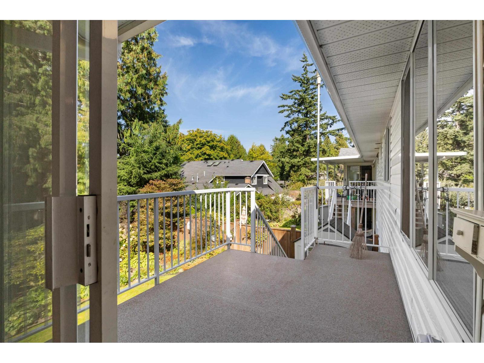 2577 126TH STREET, Surrey