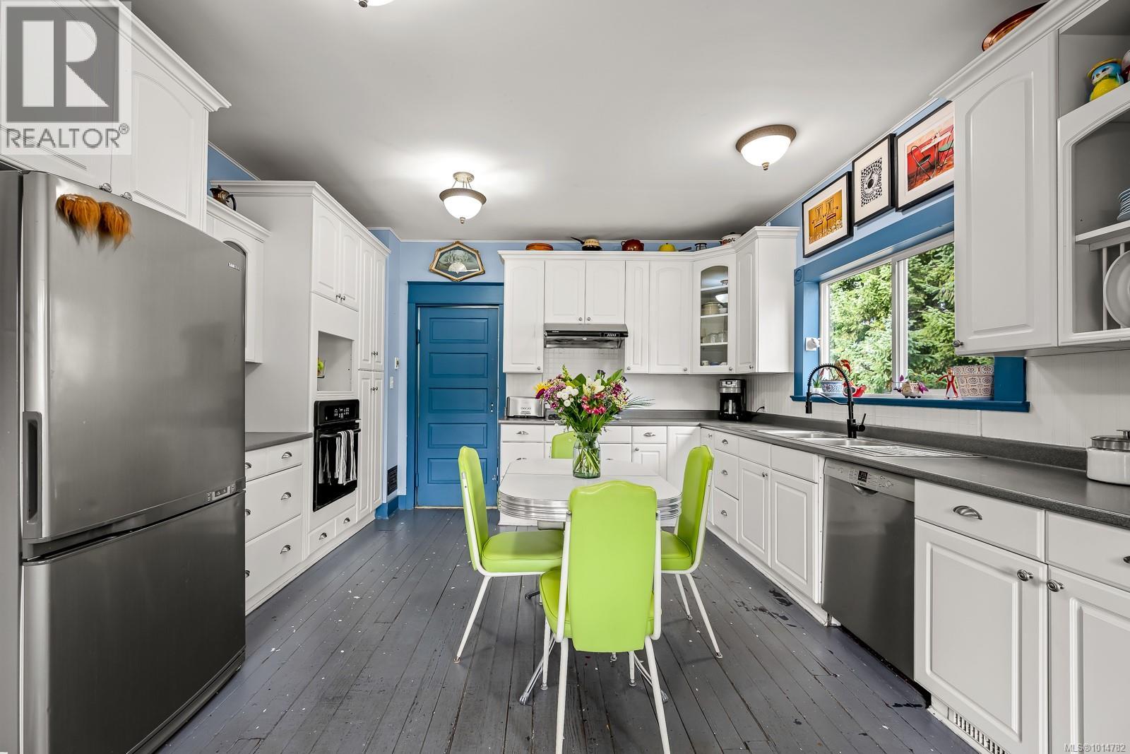 5068 Island Hwy N, Courtenay