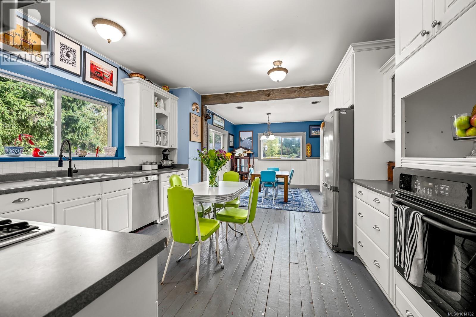 5068 Island Hwy N, Courtenay