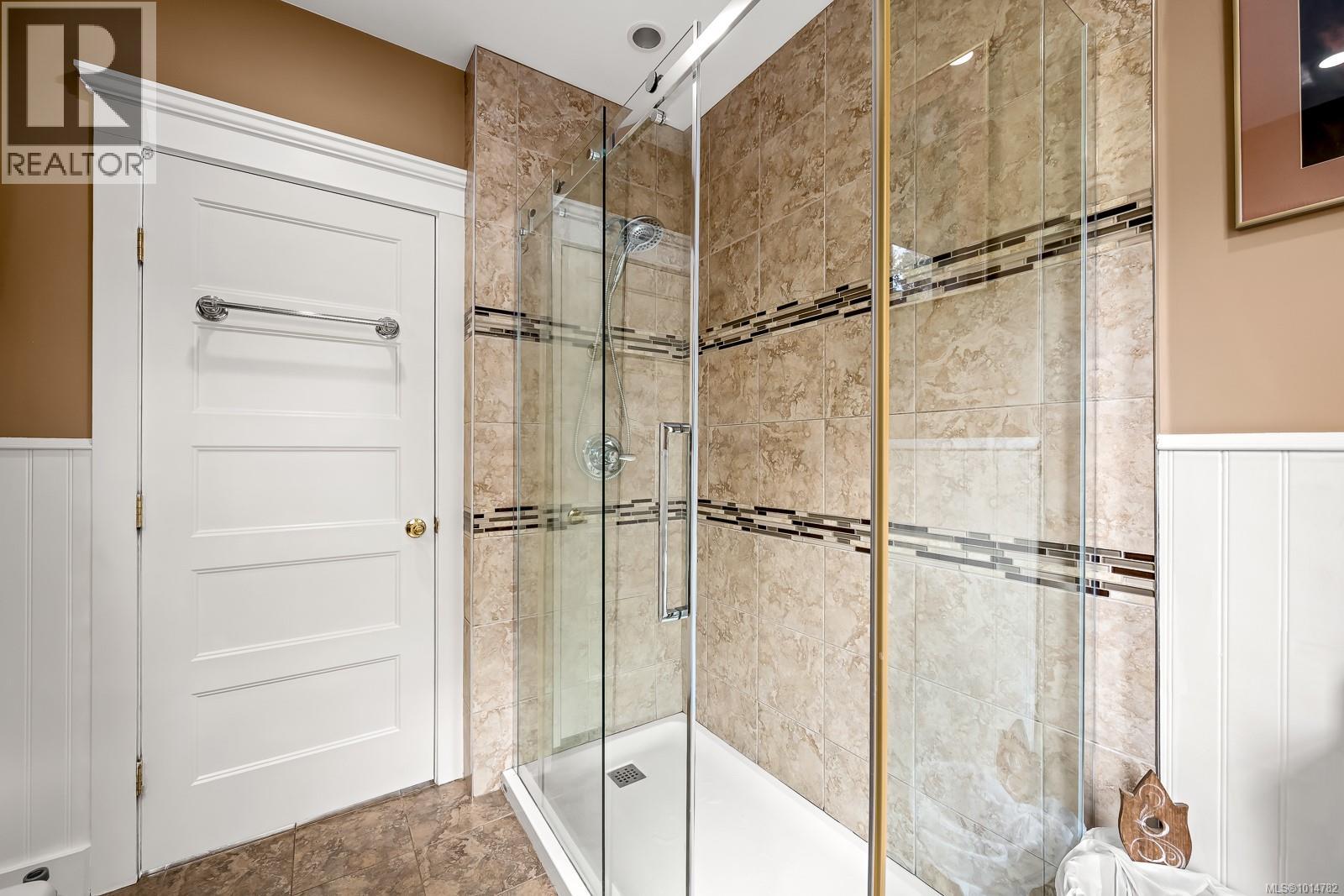 5068 Island Hwy N, Courtenay